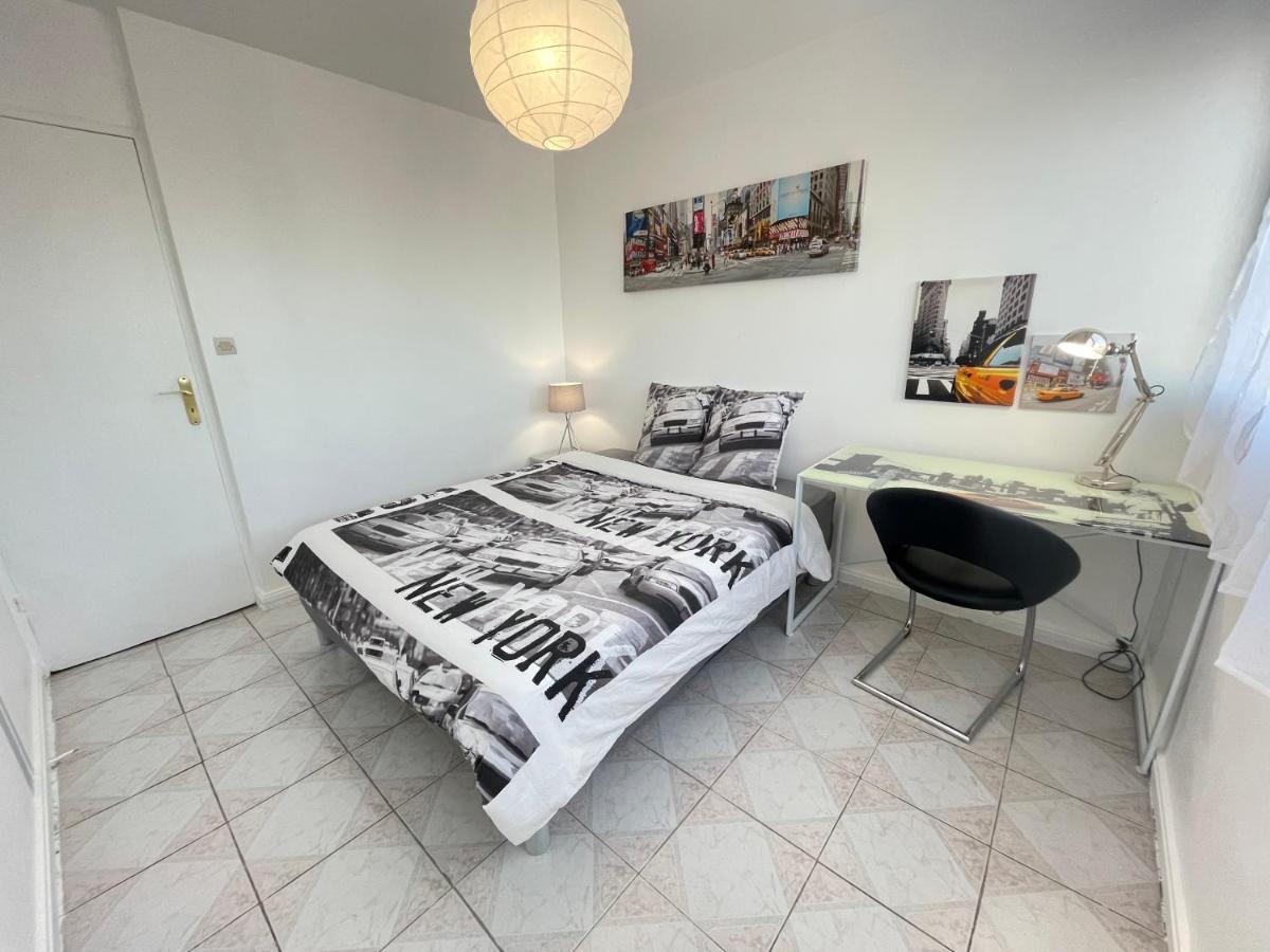 Chambre Privee En Colocation Dans Un Appartement Au Centre De Rillieux La Pape المظهر الخارجي الصورة