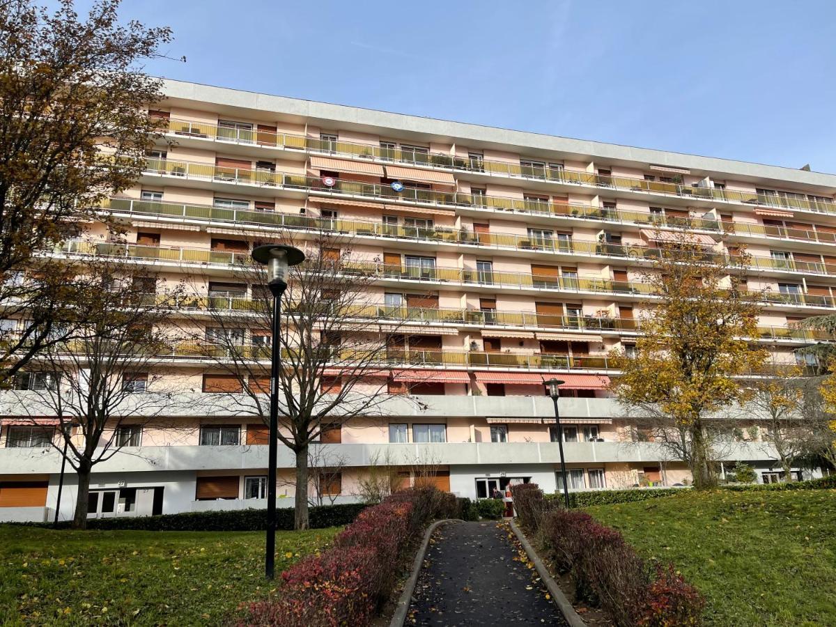 Chambre Privee En Colocation Dans Un Appartement Au Centre De Rillieux La Pape المظهر الخارجي الصورة
