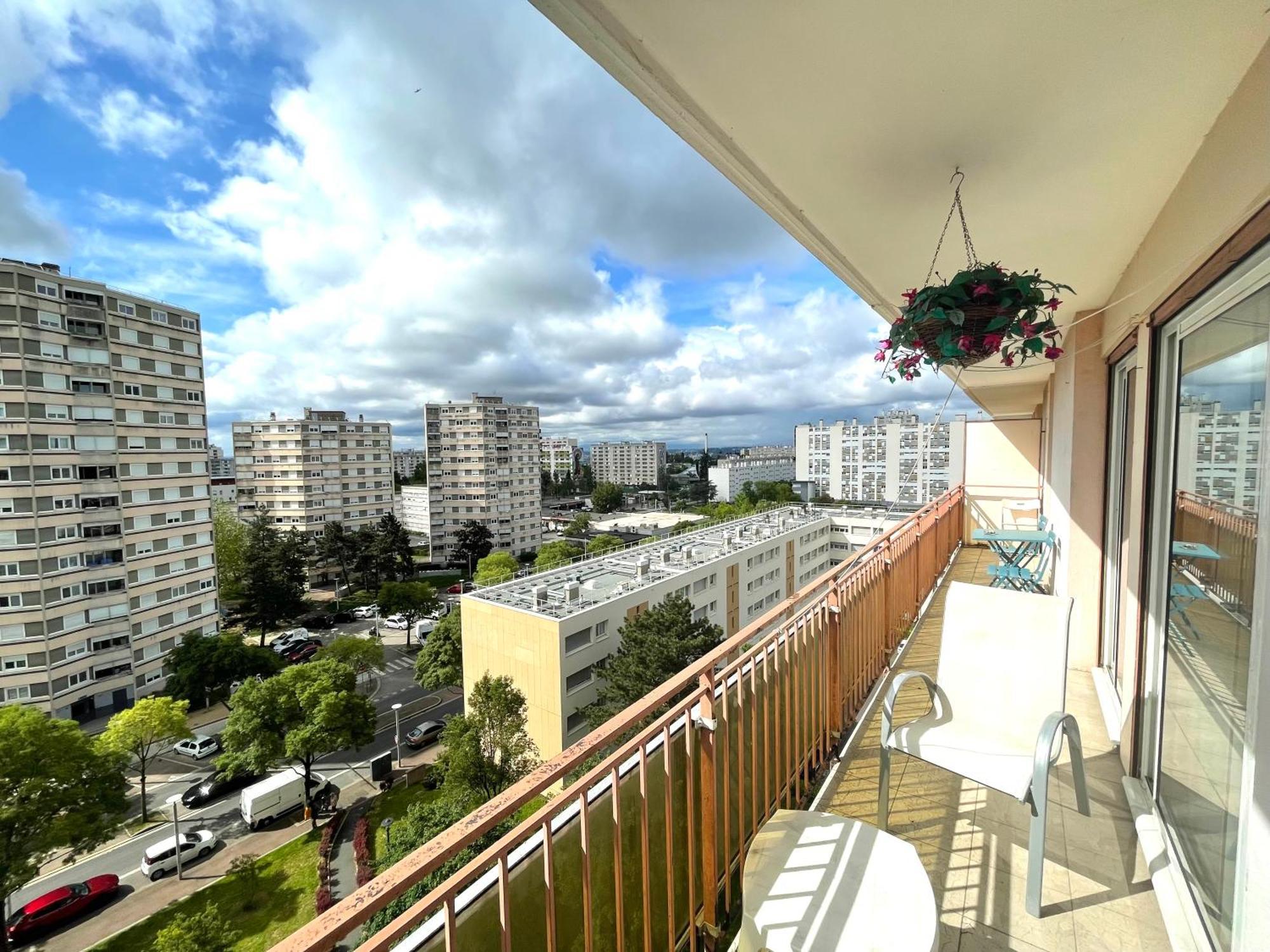 Chambre Privee En Colocation Dans Un Appartement Au Centre De Rillieux La Pape المظهر الخارجي الصورة
